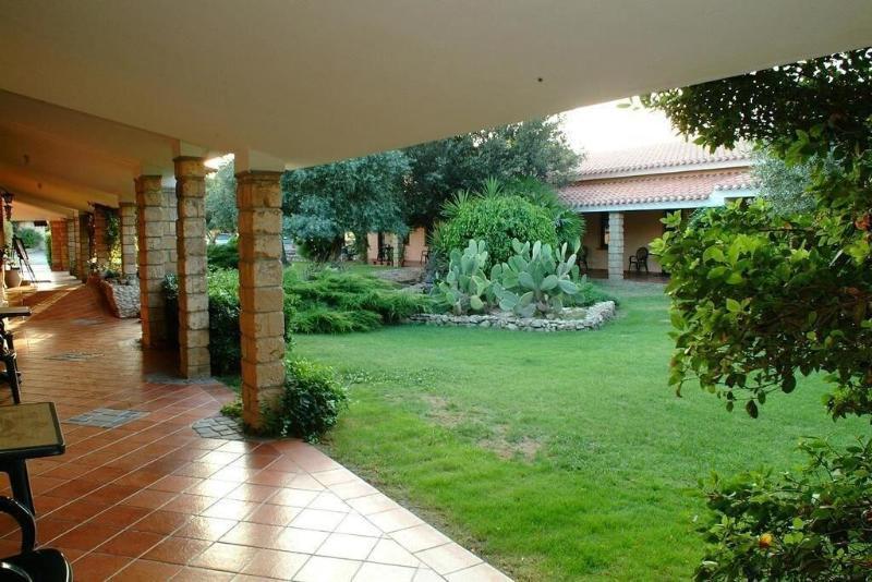 Càbras Sinis Vacanze Sa Pedera מראה חיצוני תמונה